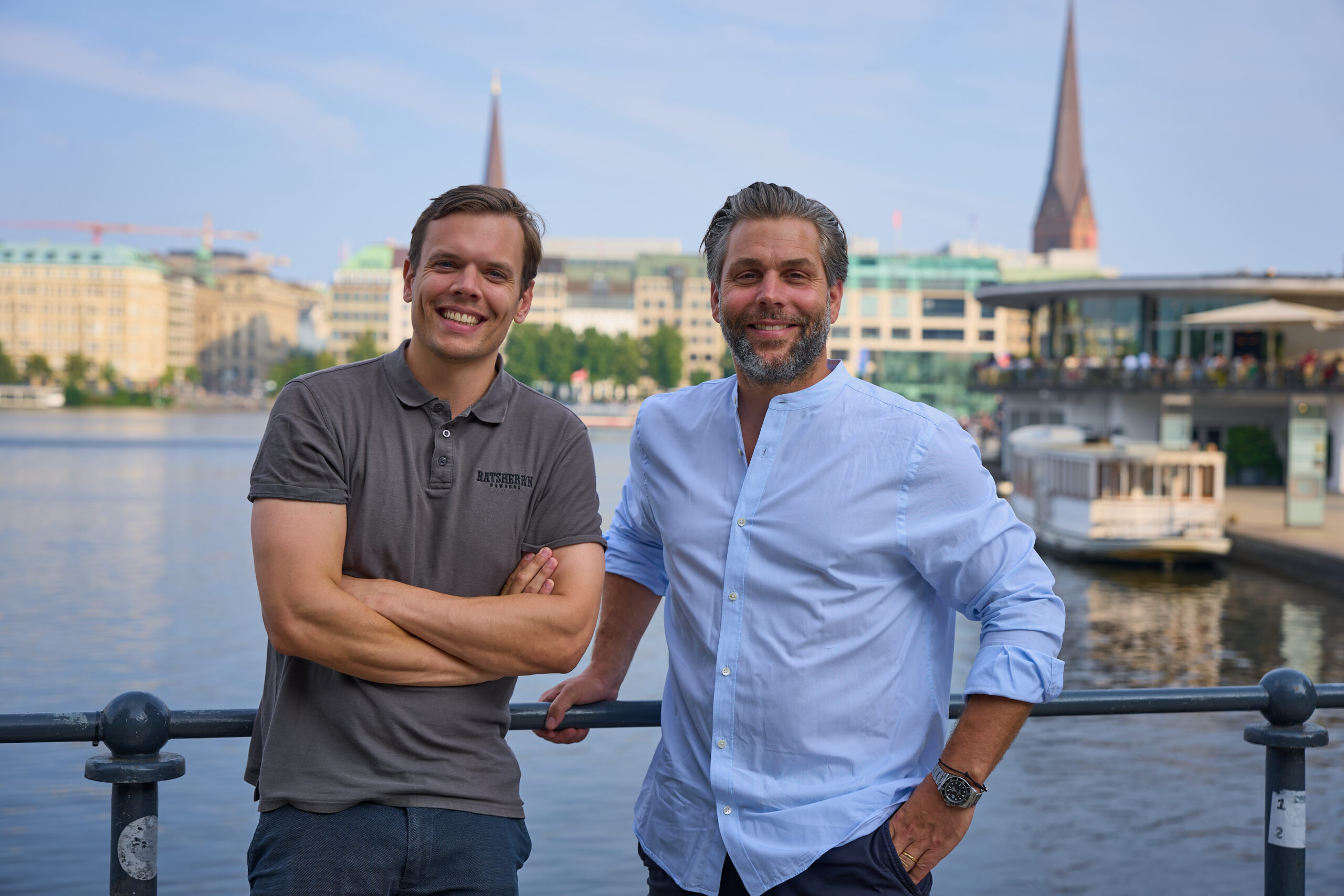 Niklas Nordmann (l.) und Hannes Schröder sind die neuen Betreiber des Alsterpavillons.