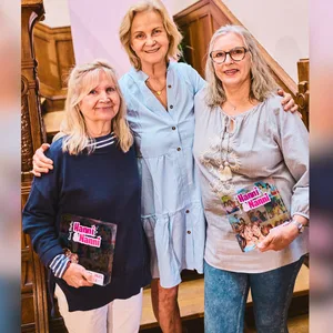Regine Lamster, Heikedine Körting, Manuela Dahm (von links nach rechts)