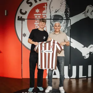 Zugang Jannik Robatsch mit Andreas Bornemann