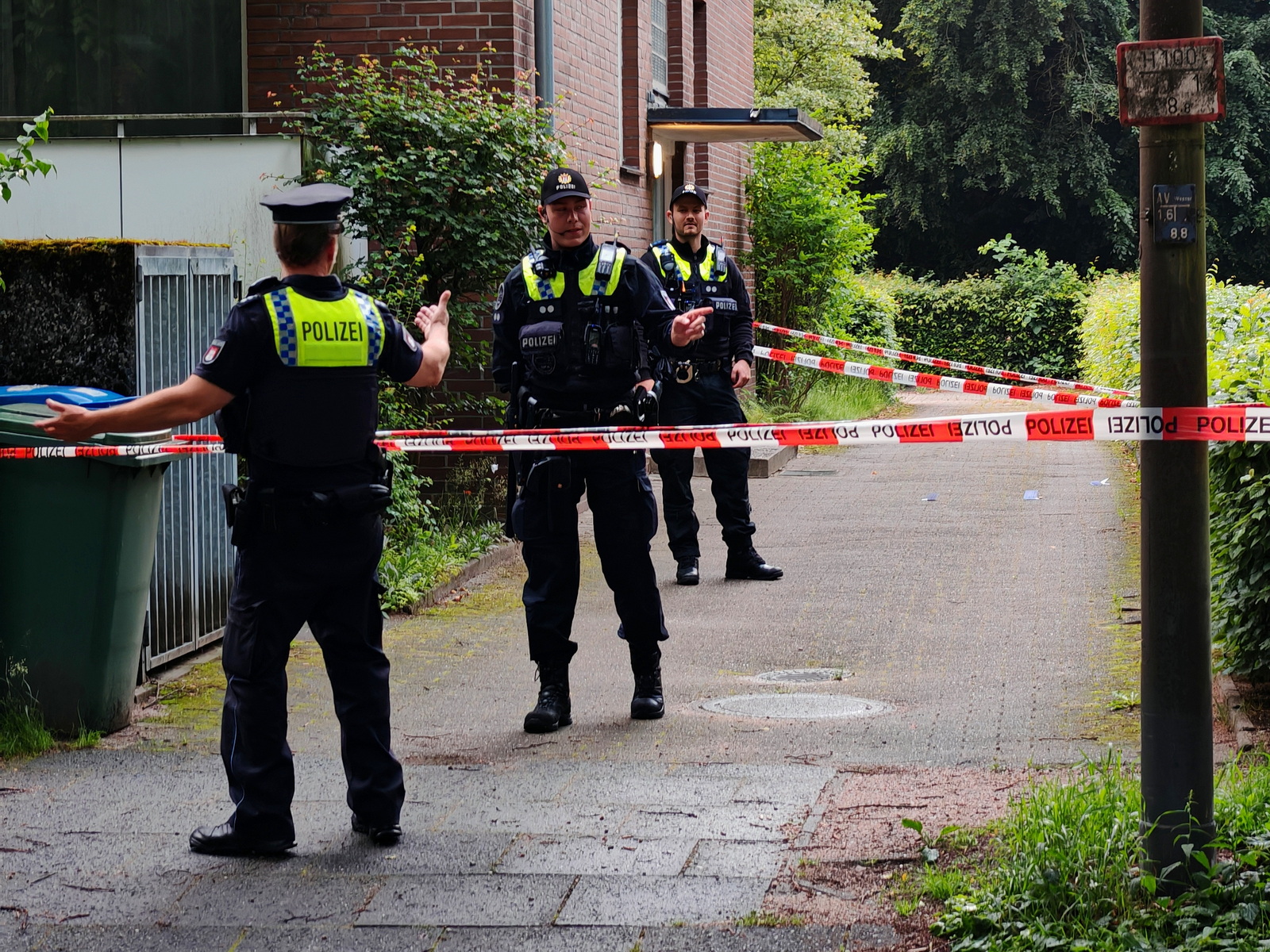 Hamburg Farmsen - Schießerei auf offener Straße