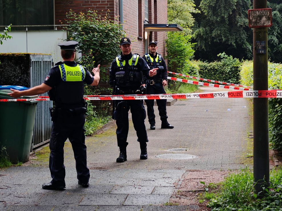 Hamburg Farmsen - Schießerei auf offener Straße