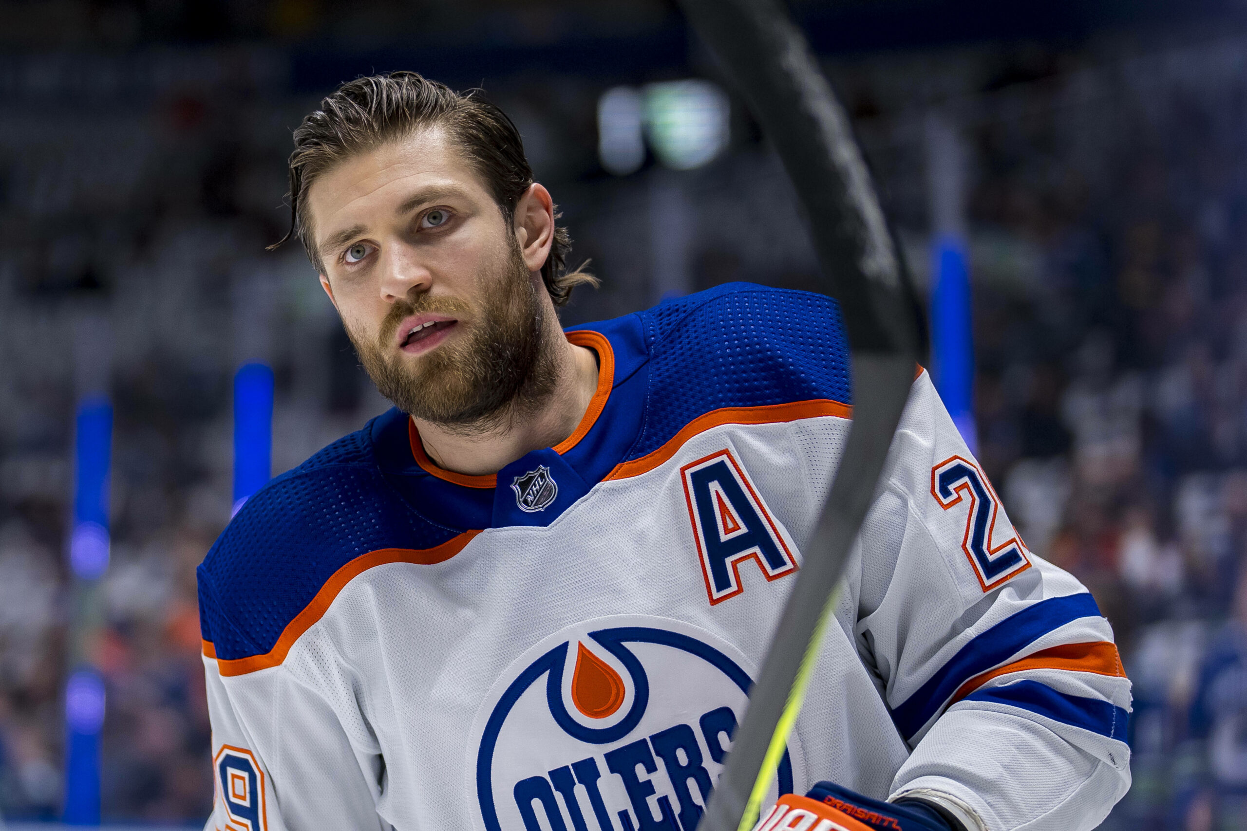 Leon Draisaitl konzentriert