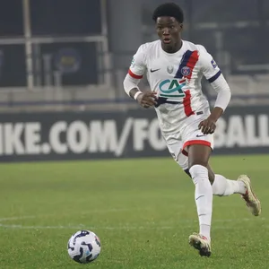 Axel Tape im PSG-Trikot