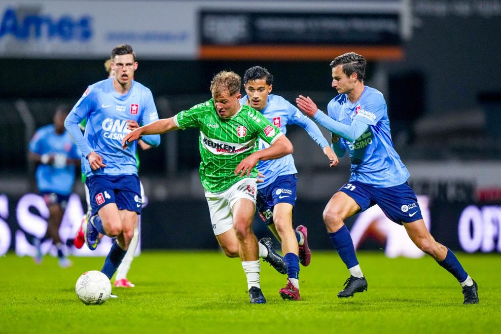 Tom Sanne im Dordrecht-Trikot