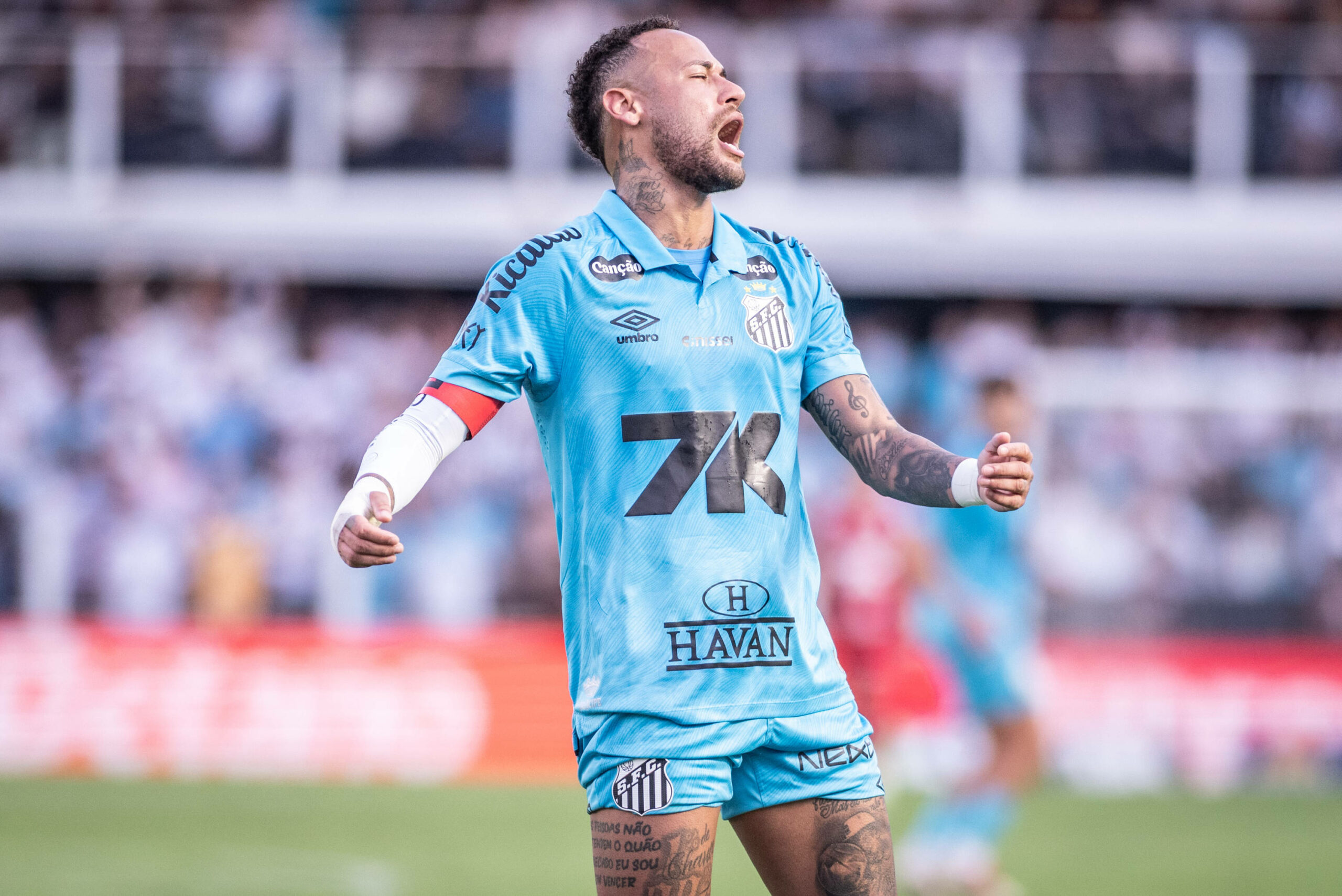 Neymar sichtlich frustriert auf dem Platz