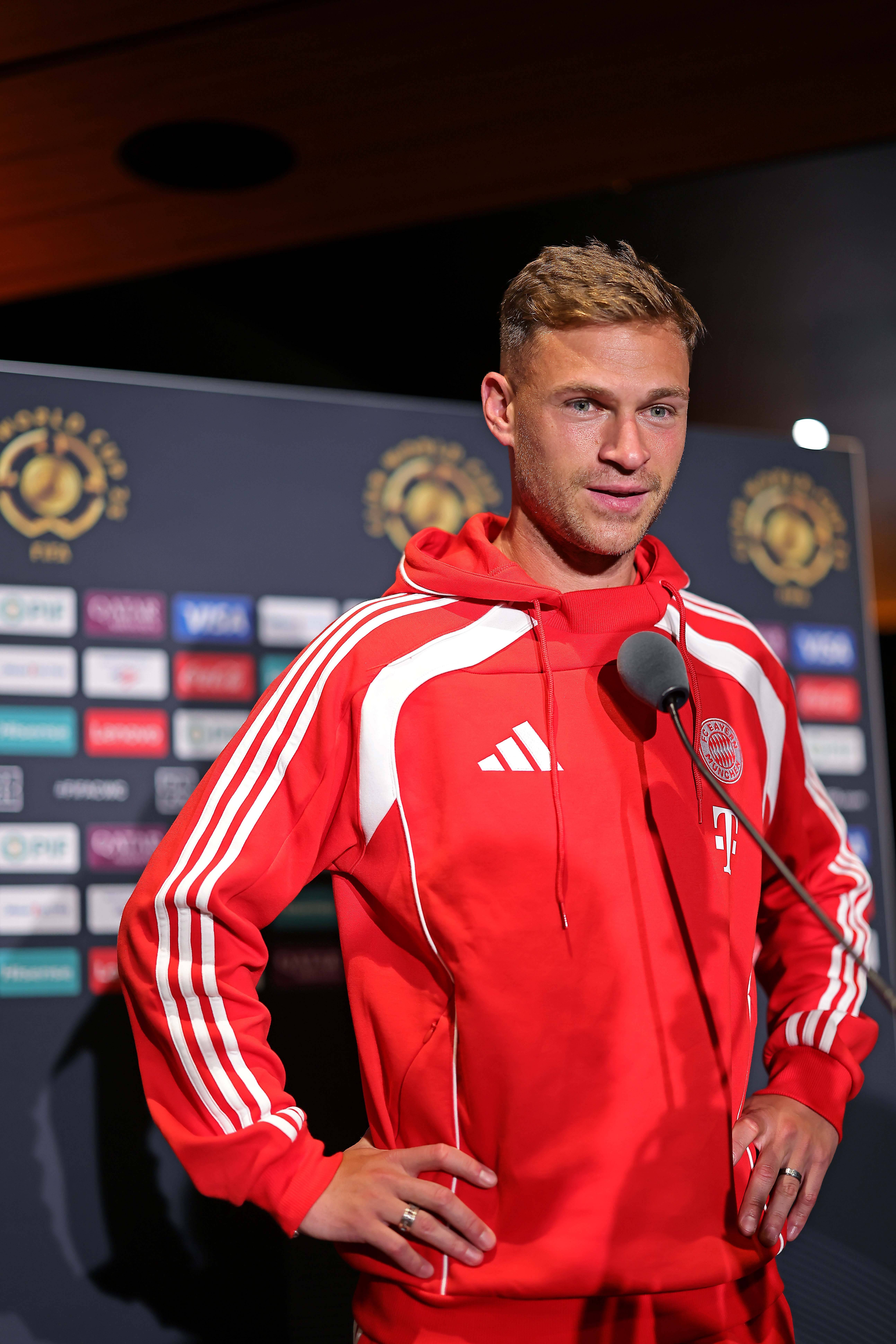 Joshua Kimmich bei einer Pressekonferenz
