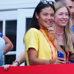 Emma Raducanu als Zuschauerin bei einem Match von Carlos Alcaraz in London