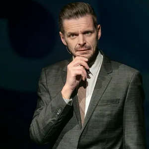 Kabarettist, Autor, Moderator: Florian Schroeder