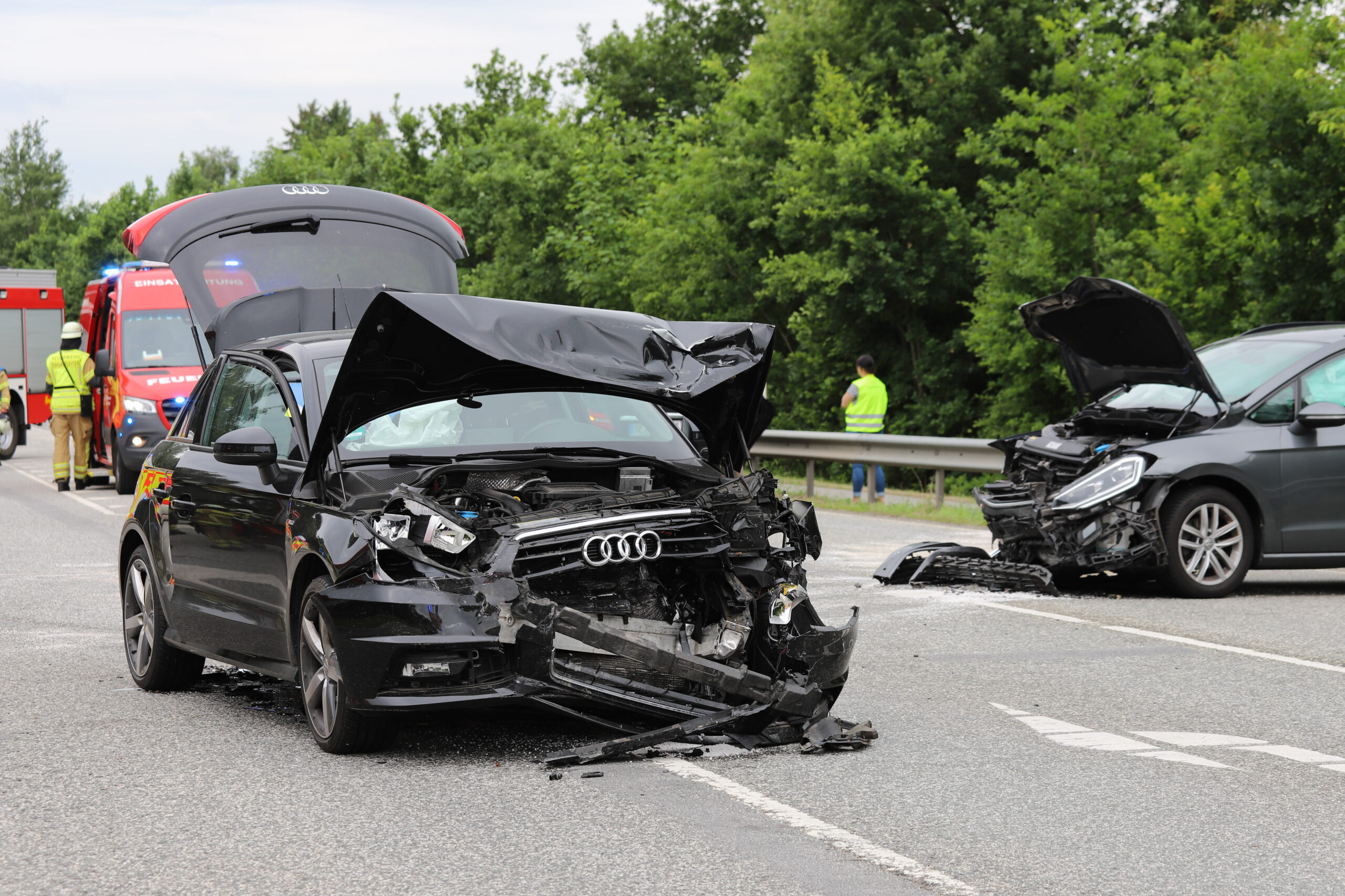 Schwerer Unfall an A7 Zufahrt in Bad Bramstedt – vier Erwachsene und ein Kleinkind schwer verletzt
