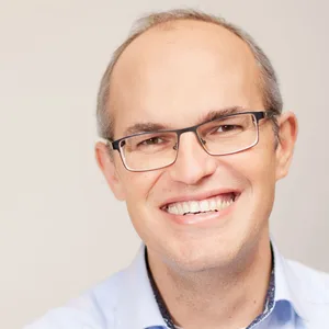 Sie wollen Bezirksamtschef werden: Julian Georg (Die Linke, l.) und Christian Carstensen (SPD).