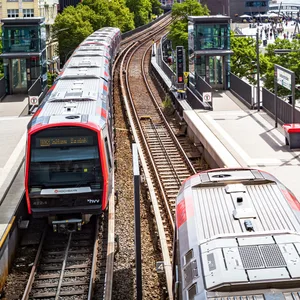 Die U3 an den Landungsbrücken in Hamburg-St. Pauli (Archivbild).