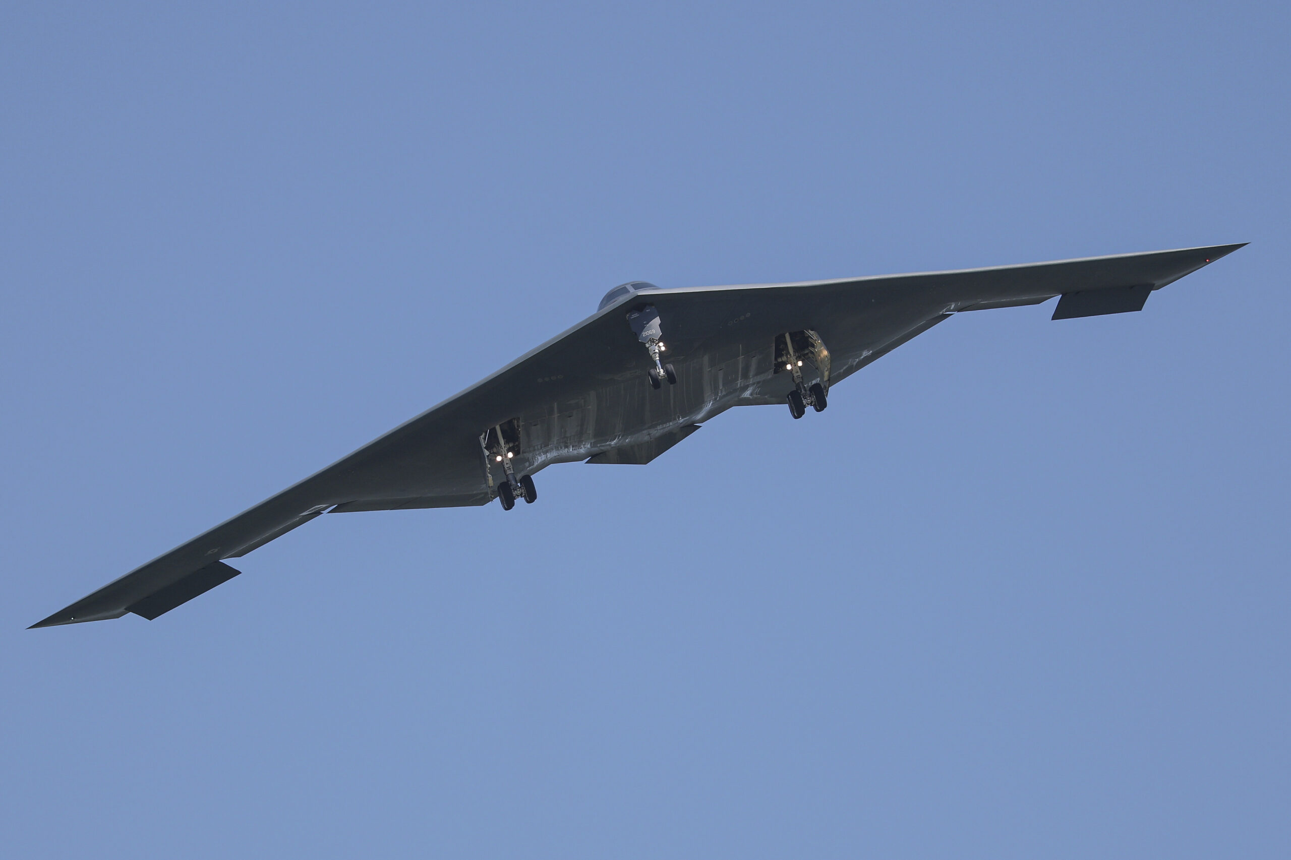 Ein B2-Bomber der US Airforce bei der Rückkehr zur Basis Whiteman in den USA.