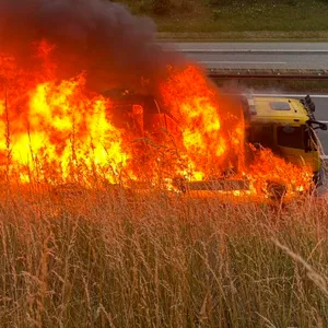 Der brennende Wohnwagen