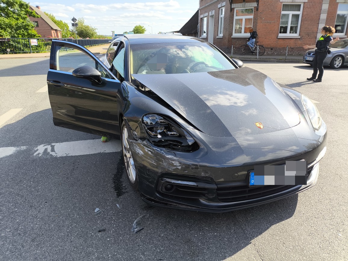 Der verunfallte Porsche.