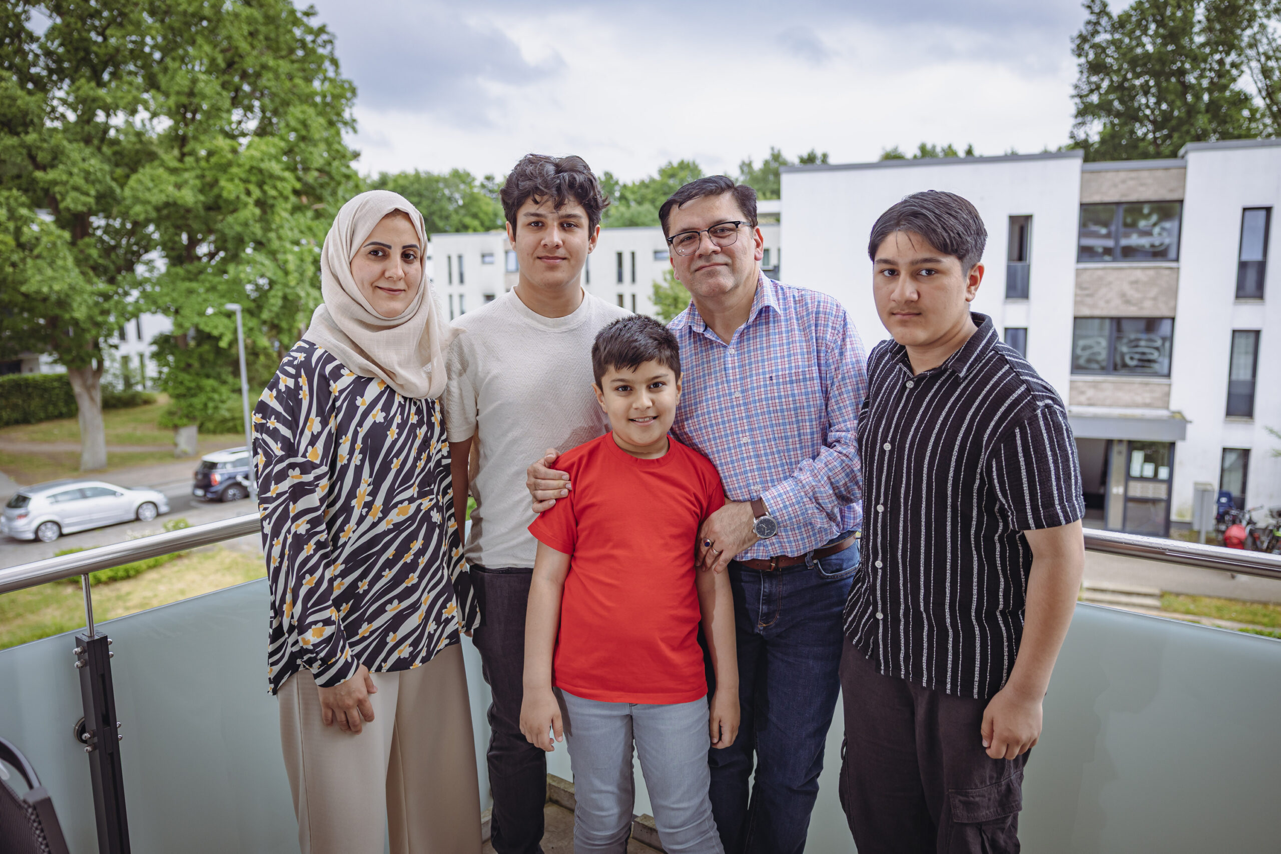 Familie Azizi aus Afghanistan sucht eine Wohnung.