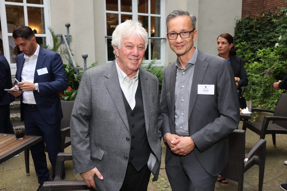 Auch dabei: Musiker-Legende Rolf Zuckowski und Polizeipräsident Falk Schnabel