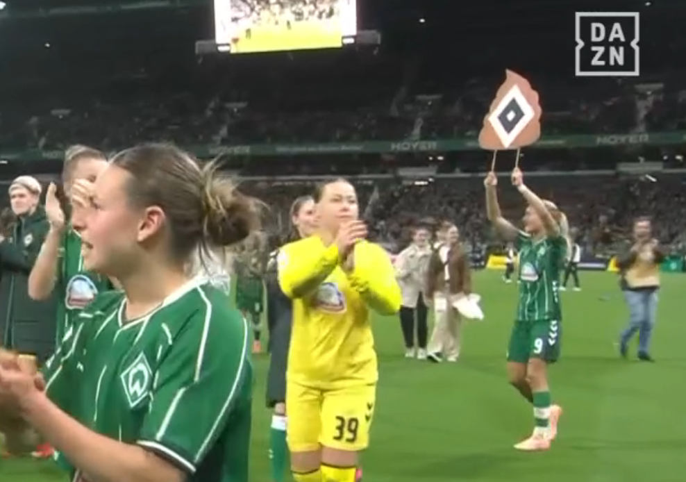 Werder-Spielerin Medina Desic provoziert HSV-Fans mit Plakat