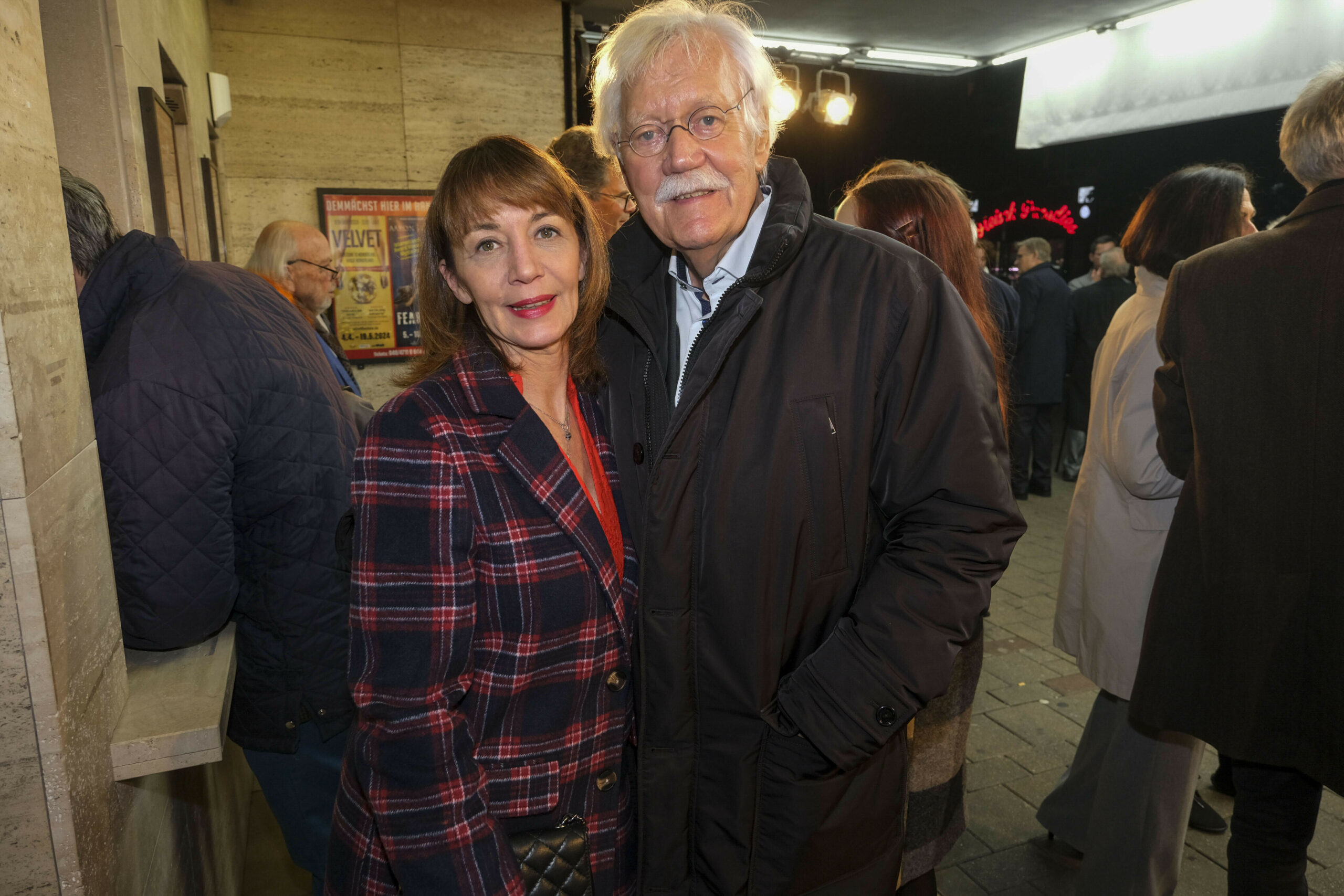 Carlo von Tiedemann und seine Frau Julia Laubrunn im Oktober 2023.