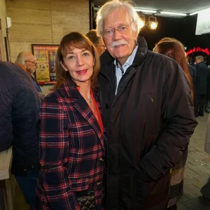 Carlo von Tiedemann und seine Frau Julia Laubrunn im Oktober 2023.
