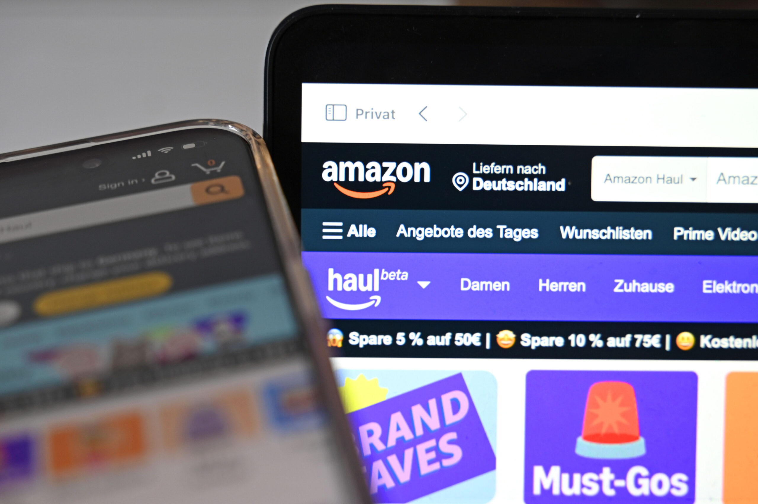 Die Oberfläche des US-Portals Amazon Haul auf einem Laptop