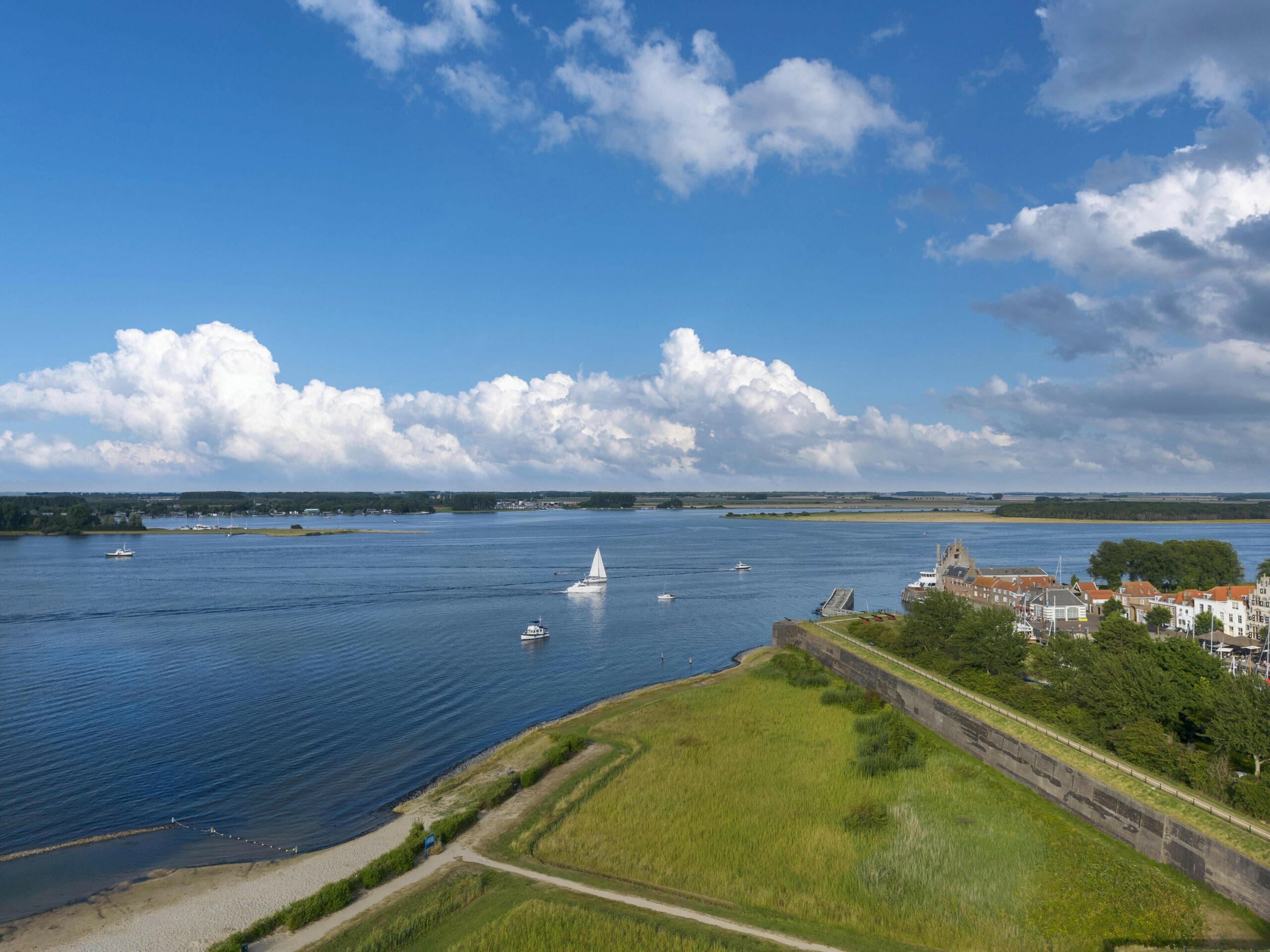 Das Veerse Meer in den Niederlanden – hier kam der Windsurfer ums Leben (Archivbild).