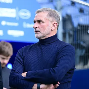 Claus Costa im Gespräch mit HSV-Vorstand Stefan Kuntz