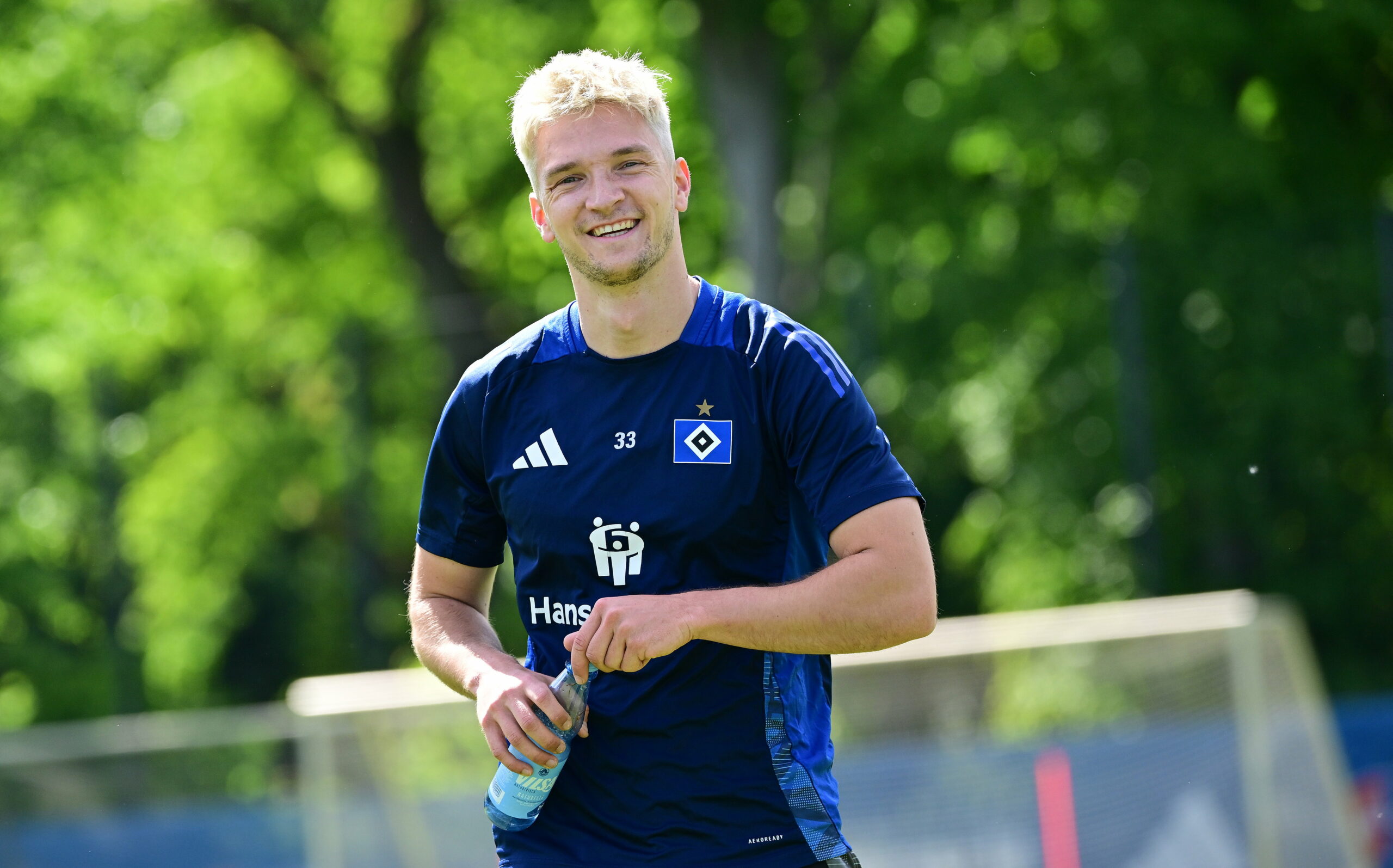 Noah Katterbach lächelt