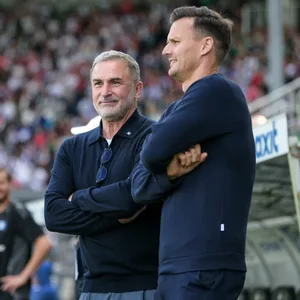 Stefan Kuntz (l.) und Claus Costa unterhalten sich.