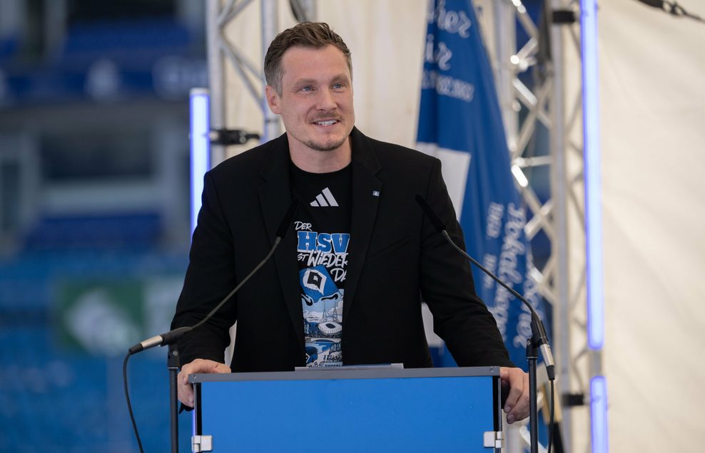 Marcell Jansen eröffnete Samstagmorgen seine letzte Mitgliederversammlung als HSV-Präsident.
