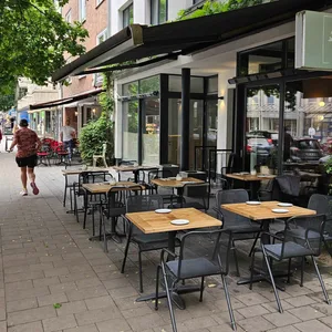 Das Bistro „L’Emir“ in Winterhude ist geschlossen.