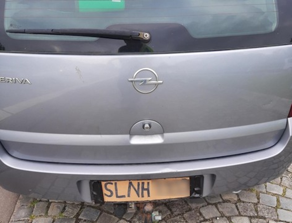 selbstgemaltes Kennzeichen