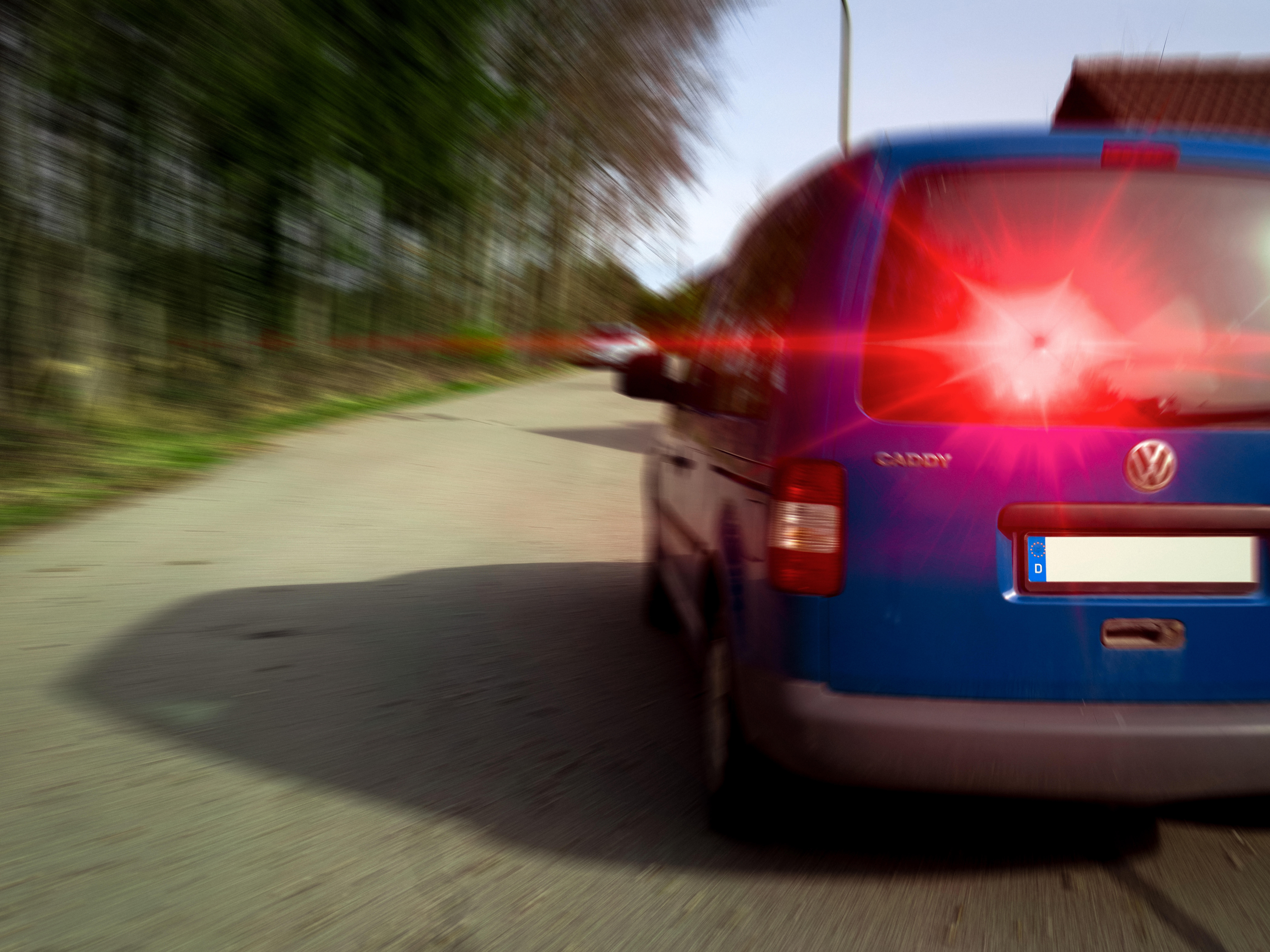 Eine Radarfalle in einem zivilen Polizeiauto (Symbolbild).