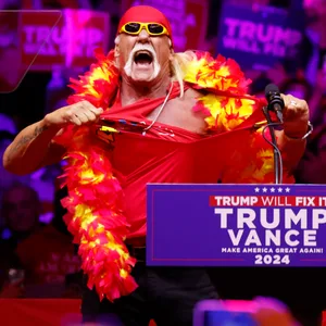 Zuletzt hatte Hulk Hogan primär als lautstarker Unterstützer von Donald Trump von sich reden gemacht.