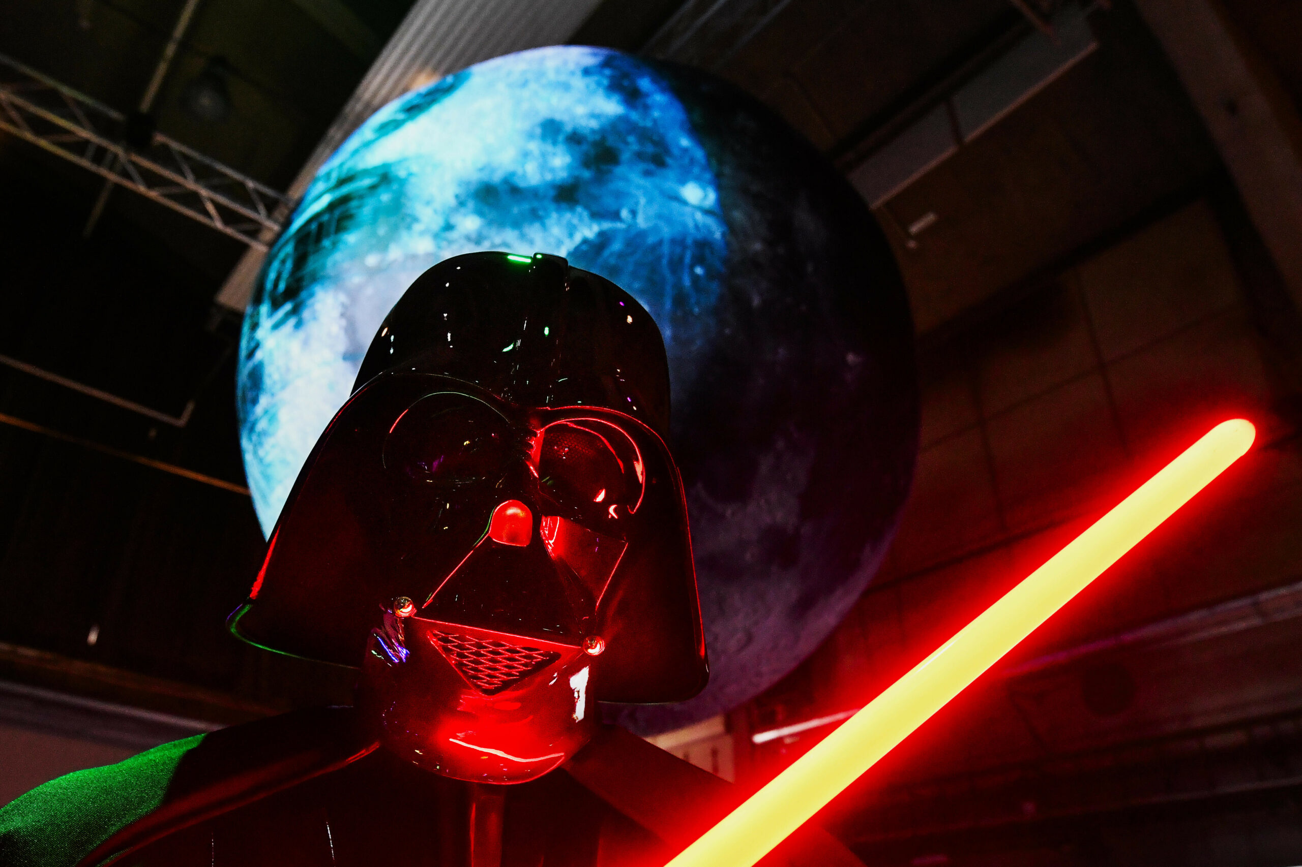 Darth Vader mit Lichtschwert