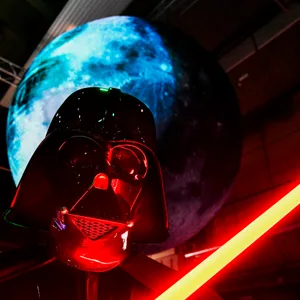 Darth Vader mit Lichtschwert