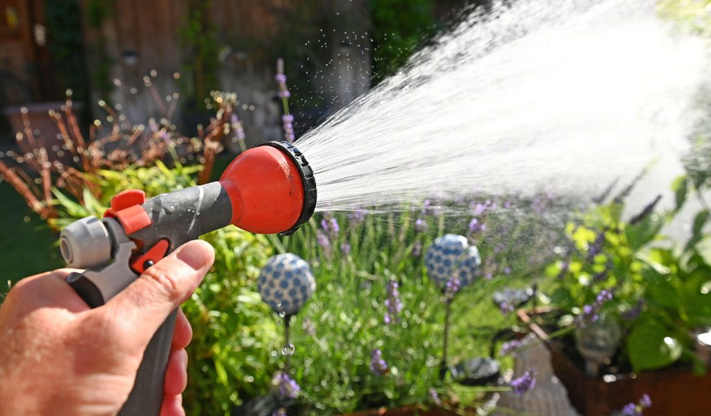 Menschen-sollen-sparen-Im-Hamburger-Umland-wird-das-Wasser-knapp-