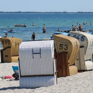 Der Strand von Hohwacht. Mit der Zahl der Touristen ist man im Norden bisher ganz und gar nicht zufrieden.