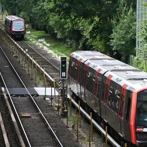 Zwei U-Bahnen