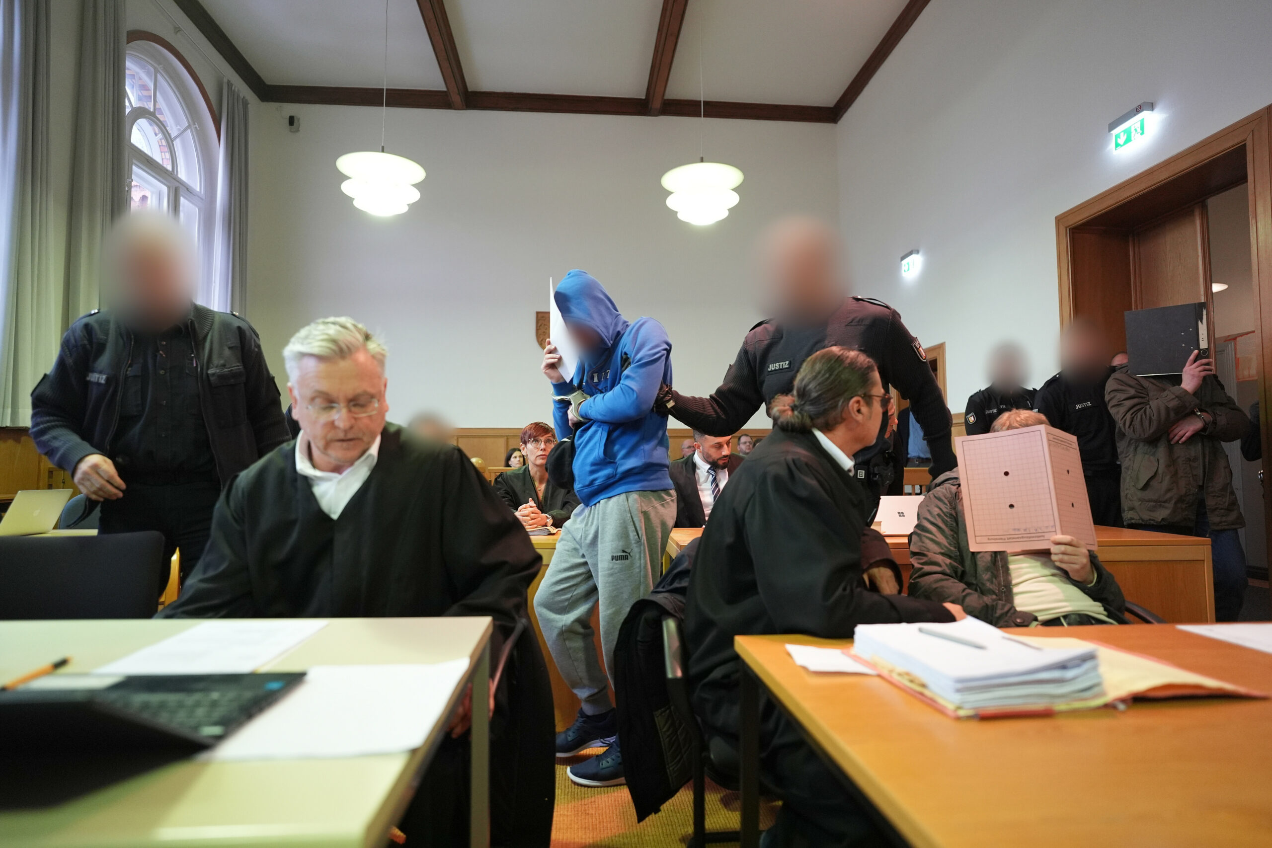Mordprozess gegen vier Angeklagte in Flensburg