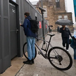 Das neue Fahrradparkhaus am Hamburger Hauptbahnhof.