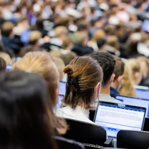 Hörsaal, Studenten, Vorlesung