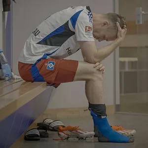Der HSV und Kapitän Sebastian Schonlau durchschritten auf dem Weg zum Aufstieg auch tiefe Täler der Enttäuschung.