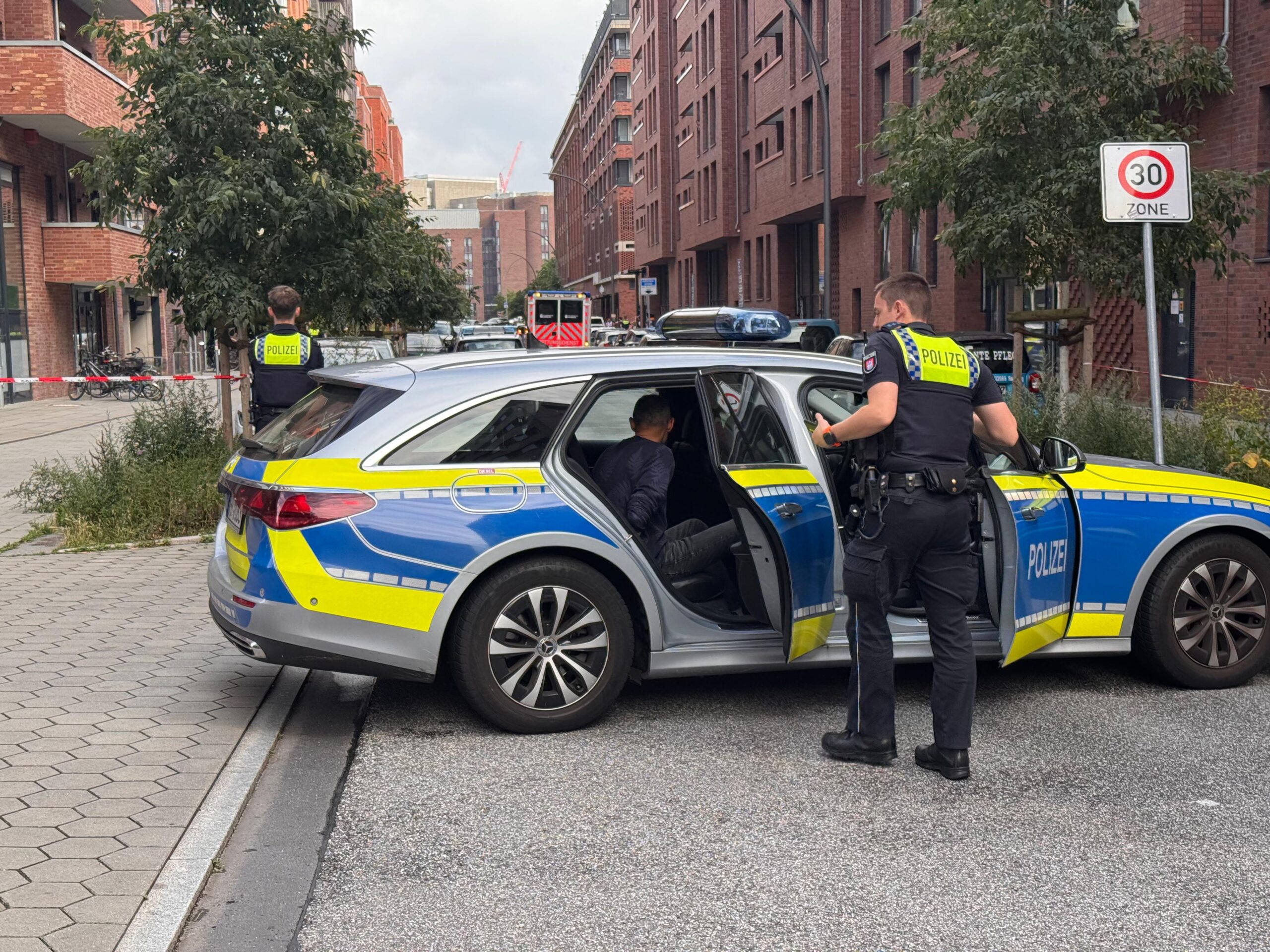 Die Polizei nahm einen Mann in Gewahrsam.