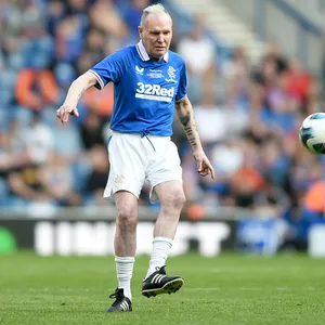 Paul Gascoigne beim Jubiläumsspiel der Rangers-Legenden gegen die Welt-Legenden