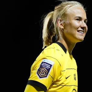 Pernille Harder spielt seit 2023 für Bayern München.
