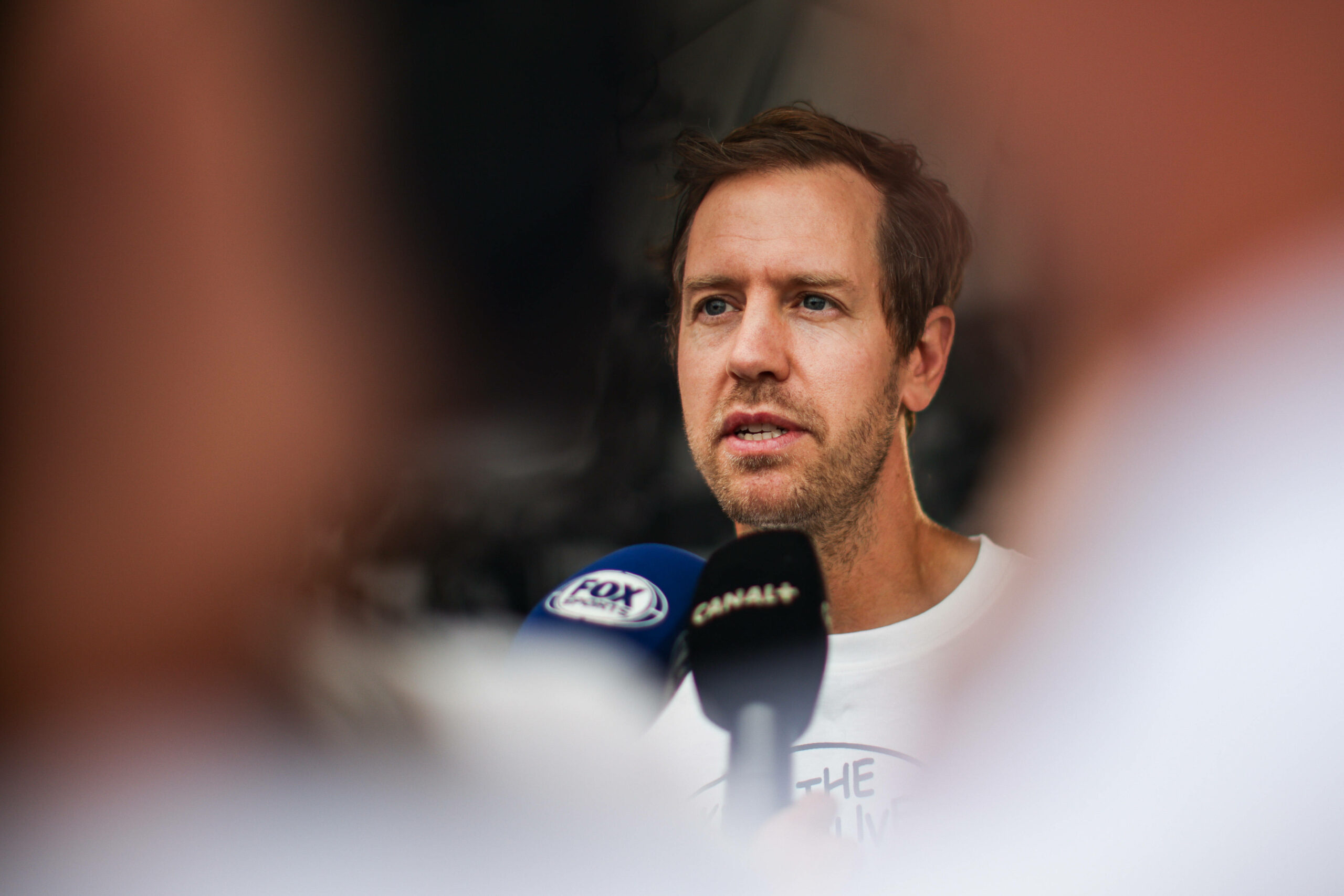 Vettel beim großen preis von Brasilien 2024, bei einem Interview