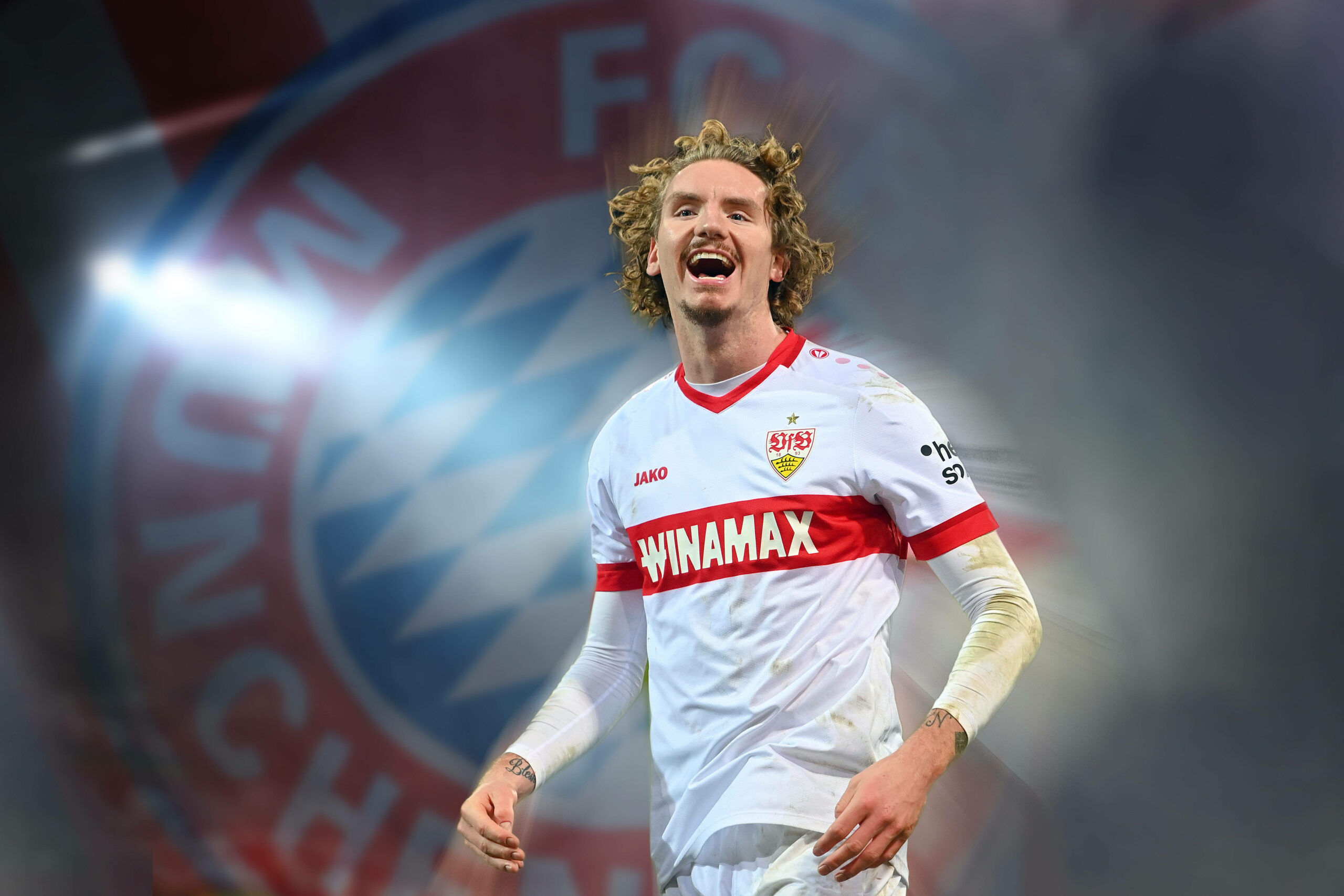 Fotomontage: Nick Woltemade im Stuttgart-Trikot, hinter ihm ein Logo des FC Bayern München