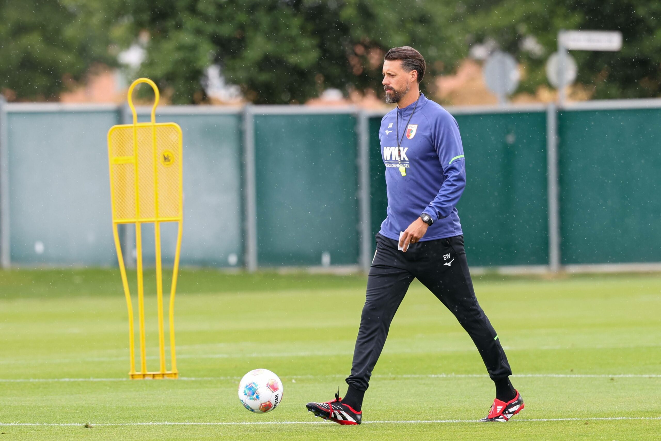 Sandro Wagner beim Training in Augsburg