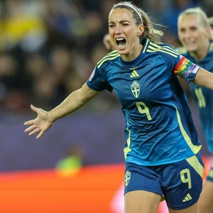 Kosovare Asllani