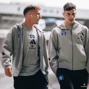 Emir Sahiti und Nicolás Capaldo bei der Platzbegehung